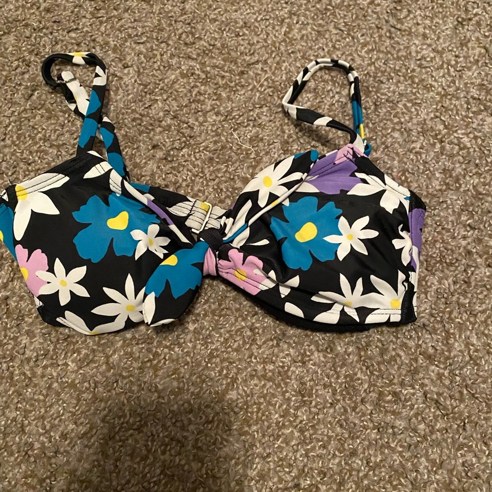 Floral target bikini top